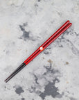 Japonské hůlky na sushi Kawai - Isosukashi Kurenai no Yashio Red