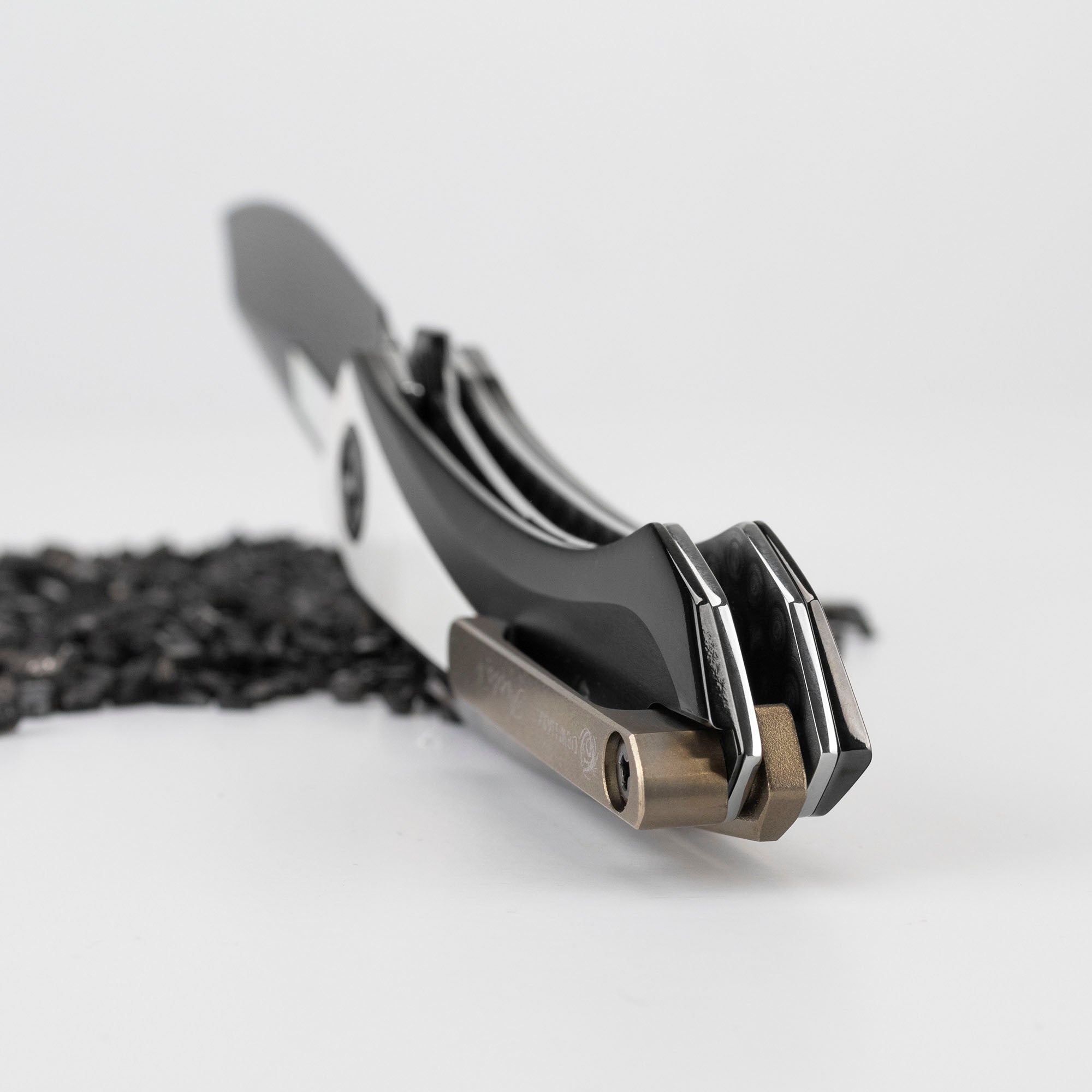 Zavírací nůž 8 cm Dew Hara Meteor