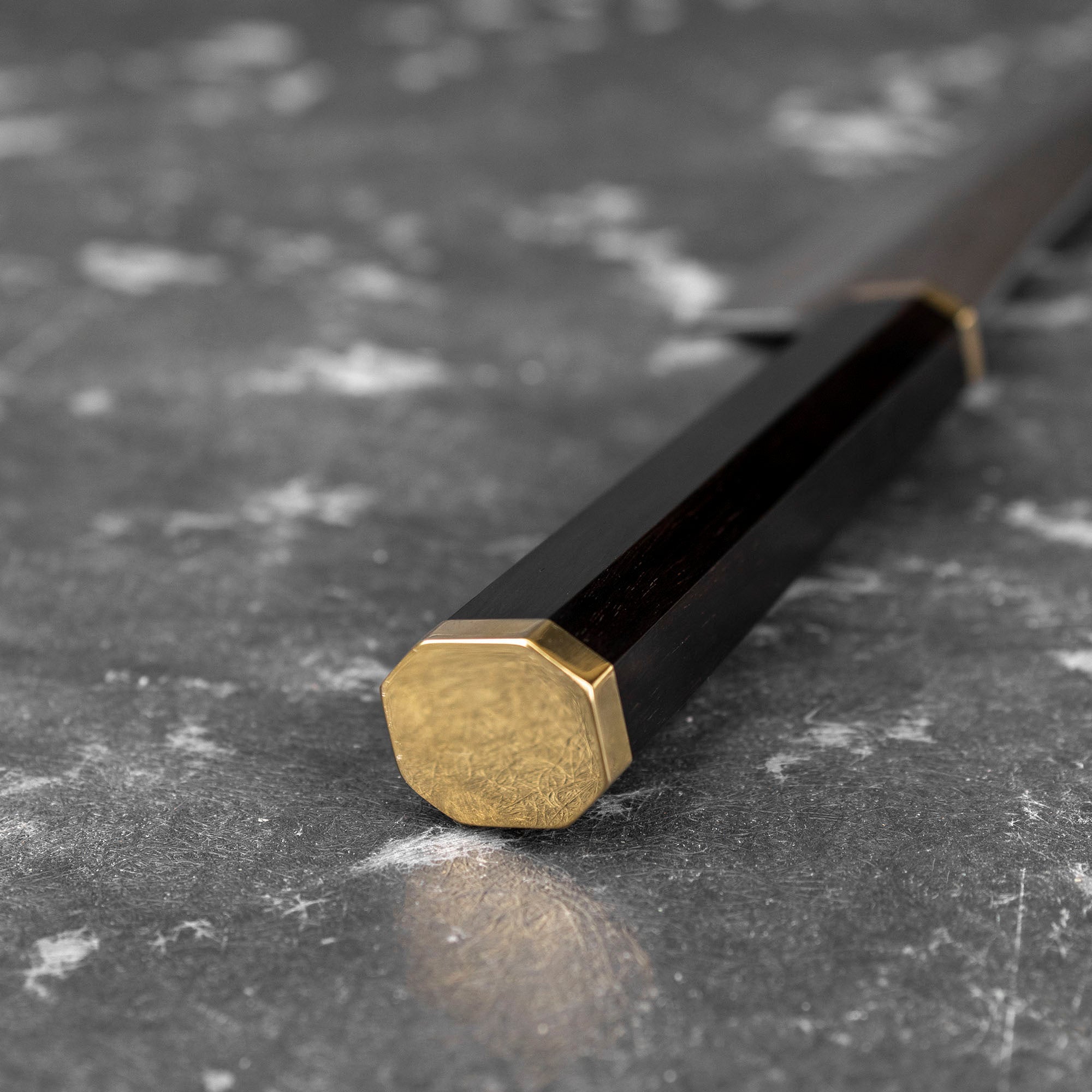 Nůž šéfkuchařský 21 cm Yu Kurosaki Kokusen Brass Aogami Super/SS