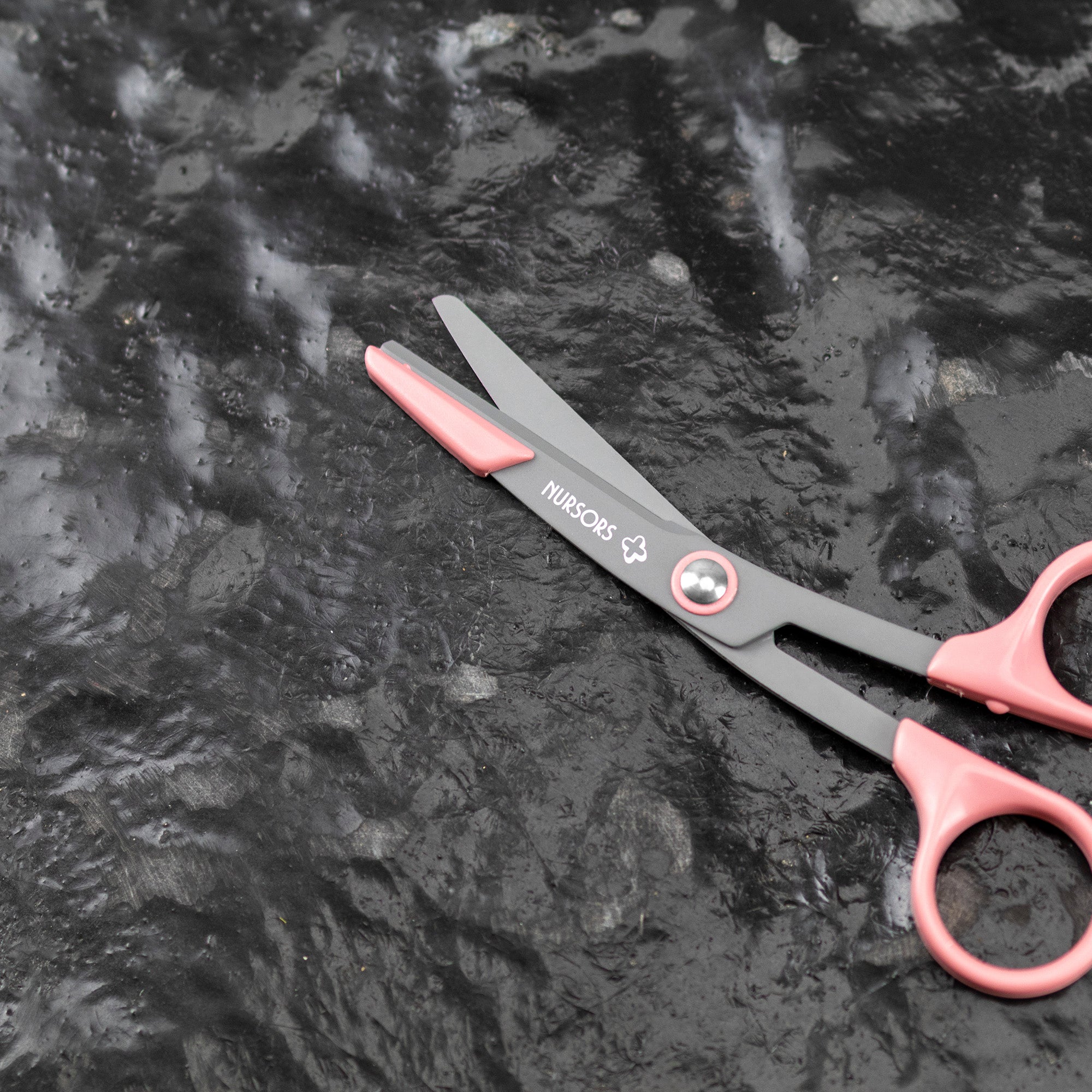 Nůžky pro sestry Normální 140 mm Růžové hedvábné NS-140NP