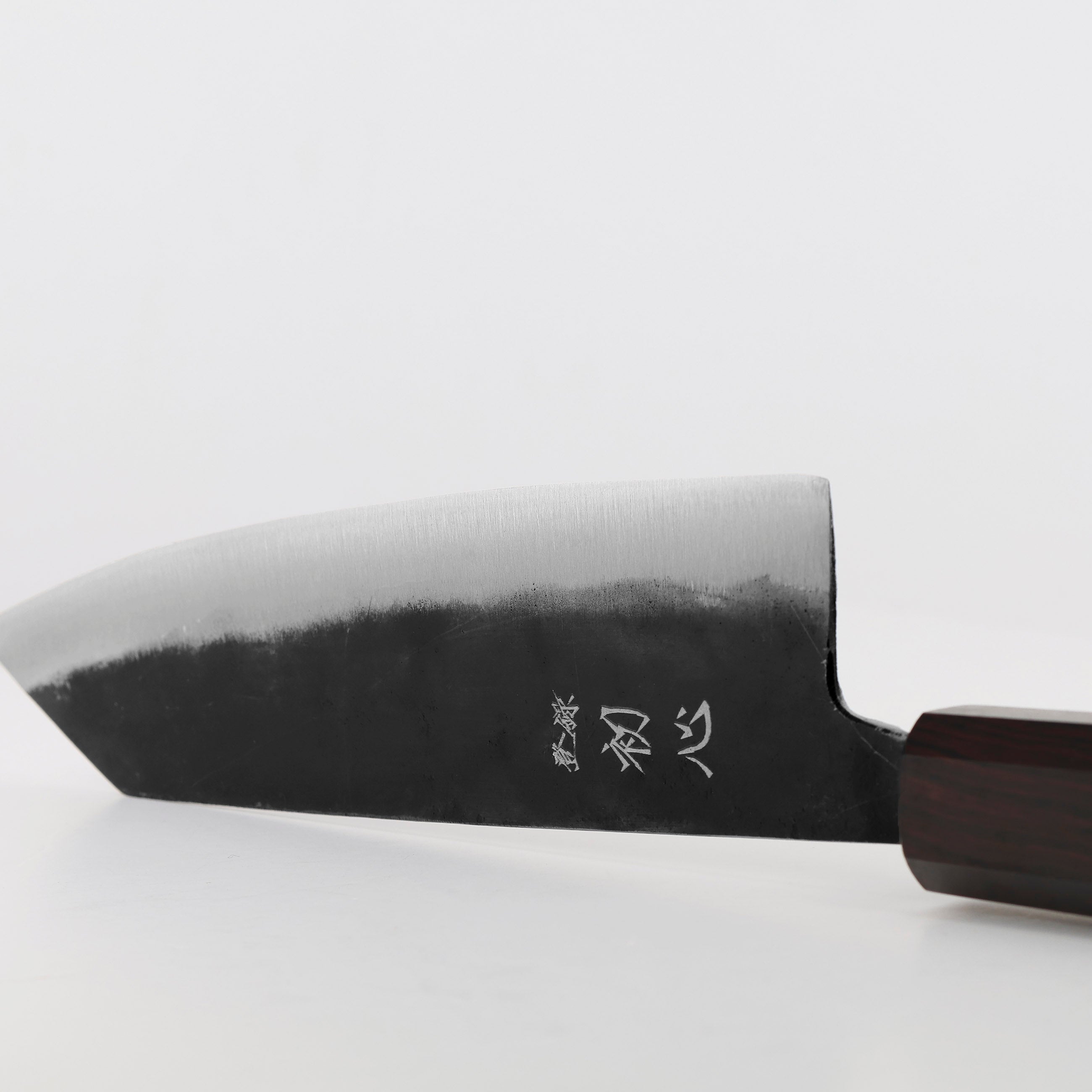 Nůž Bunka 16,5 cm Hatsukokoro Kurogane Kurouchi Aogami