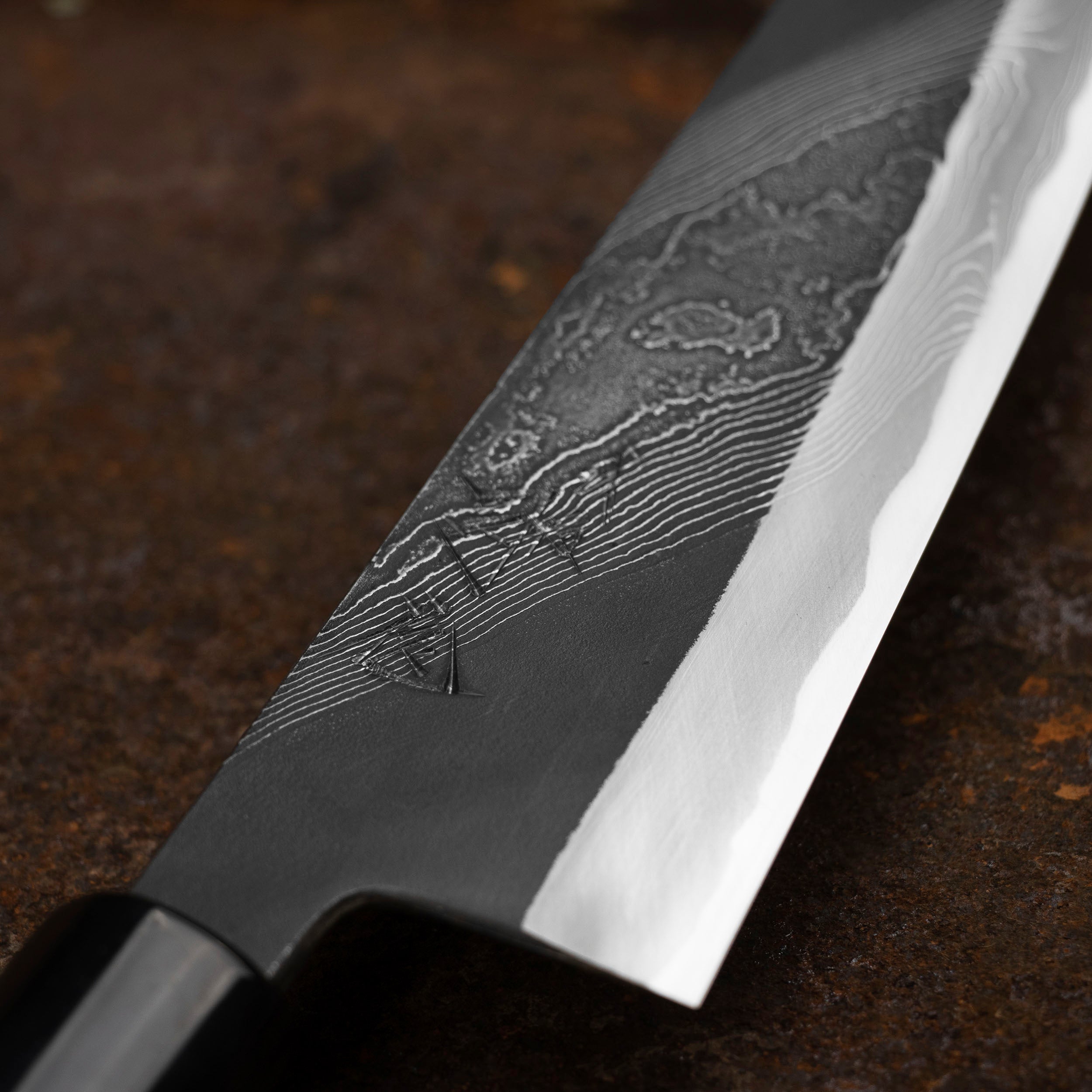 Nůž Gyuto 21 cm Tsukasa Hinoura Black River Jump Shirogami