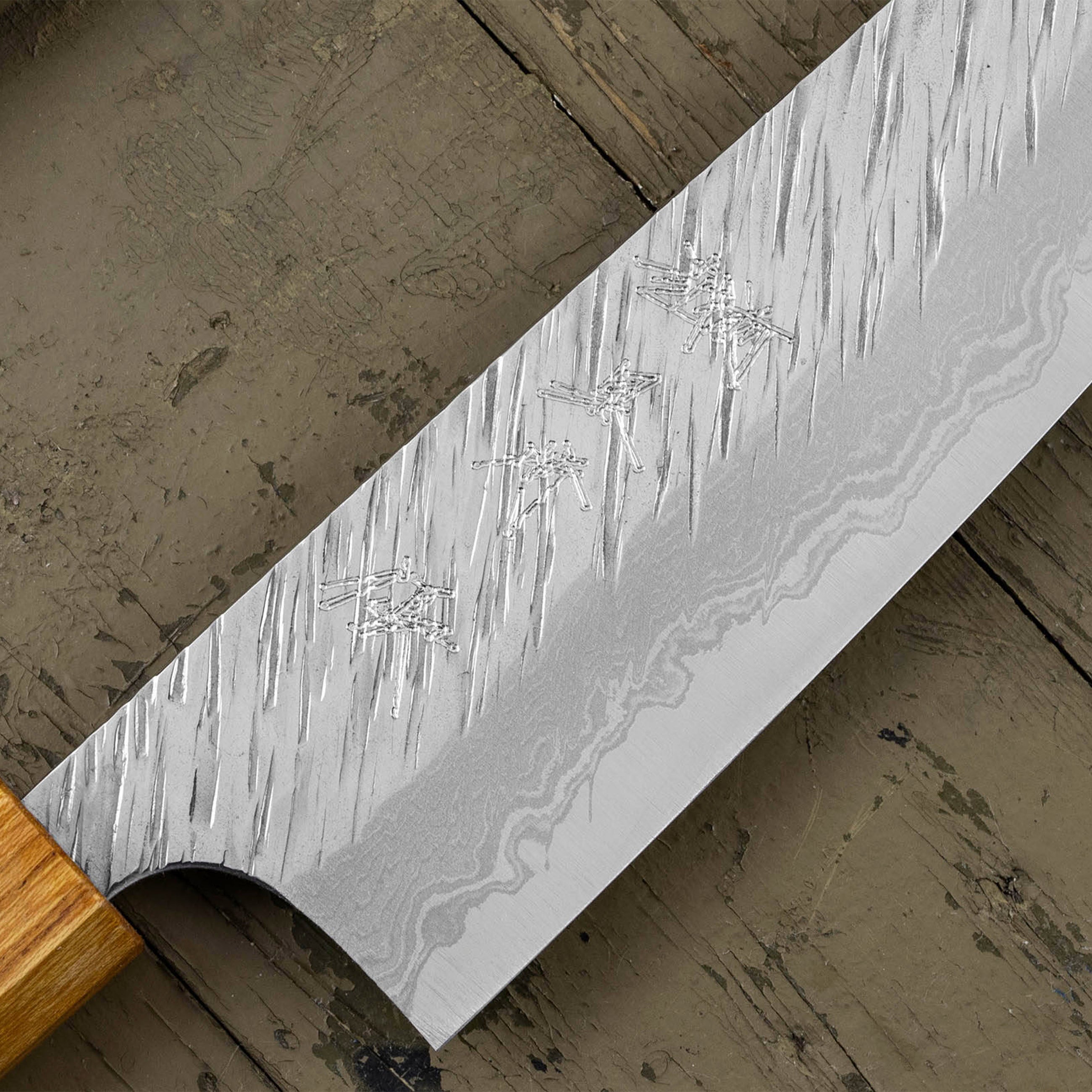 Nůž Santoku 16,5 cm Yu Kurosaki Fujin Damascus VG-10