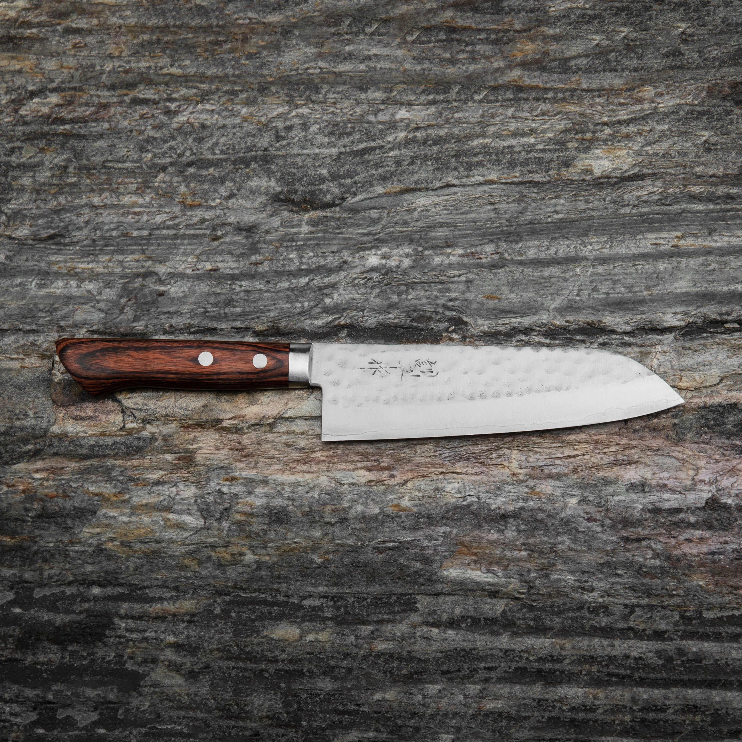 Nůž Santoku 17 cm Kunio Masutani VG-1 Hammered mahagon