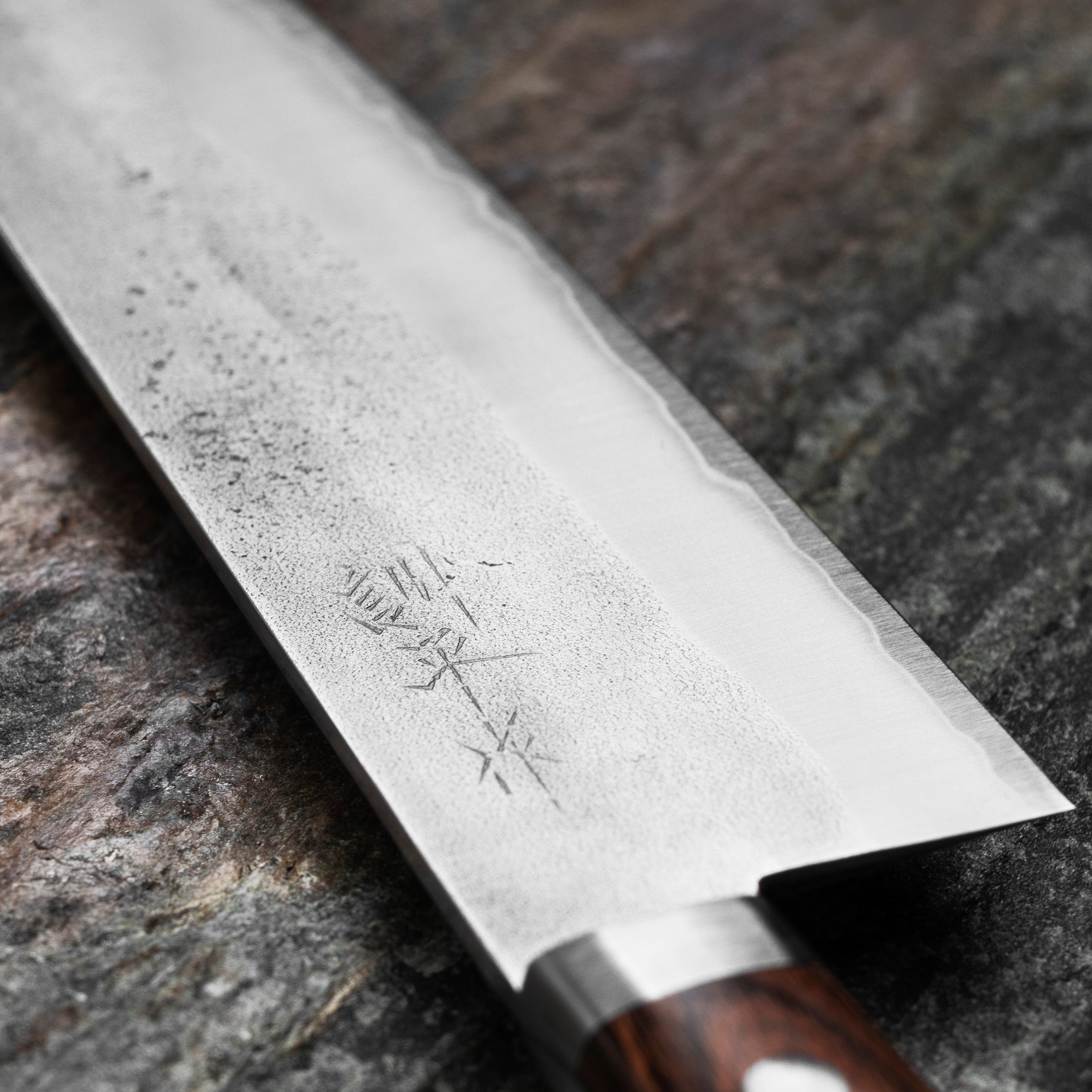 Nůž Santoku 17 cm Kunio Masutani VG-1 Nashiji mahagon