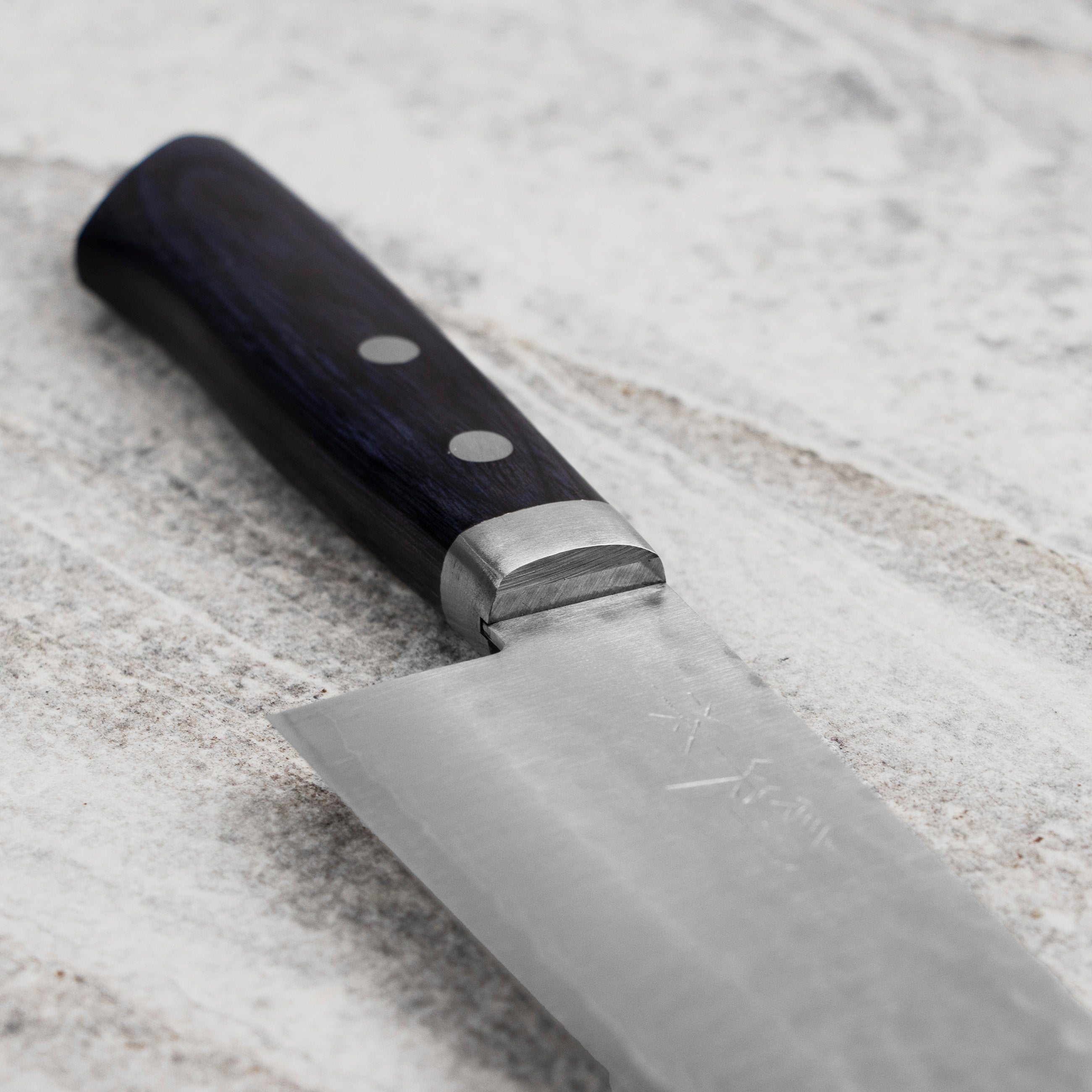 Nůž Santoku 17 cm Kunio Masutani VG-10 Hammered Blue Damascus