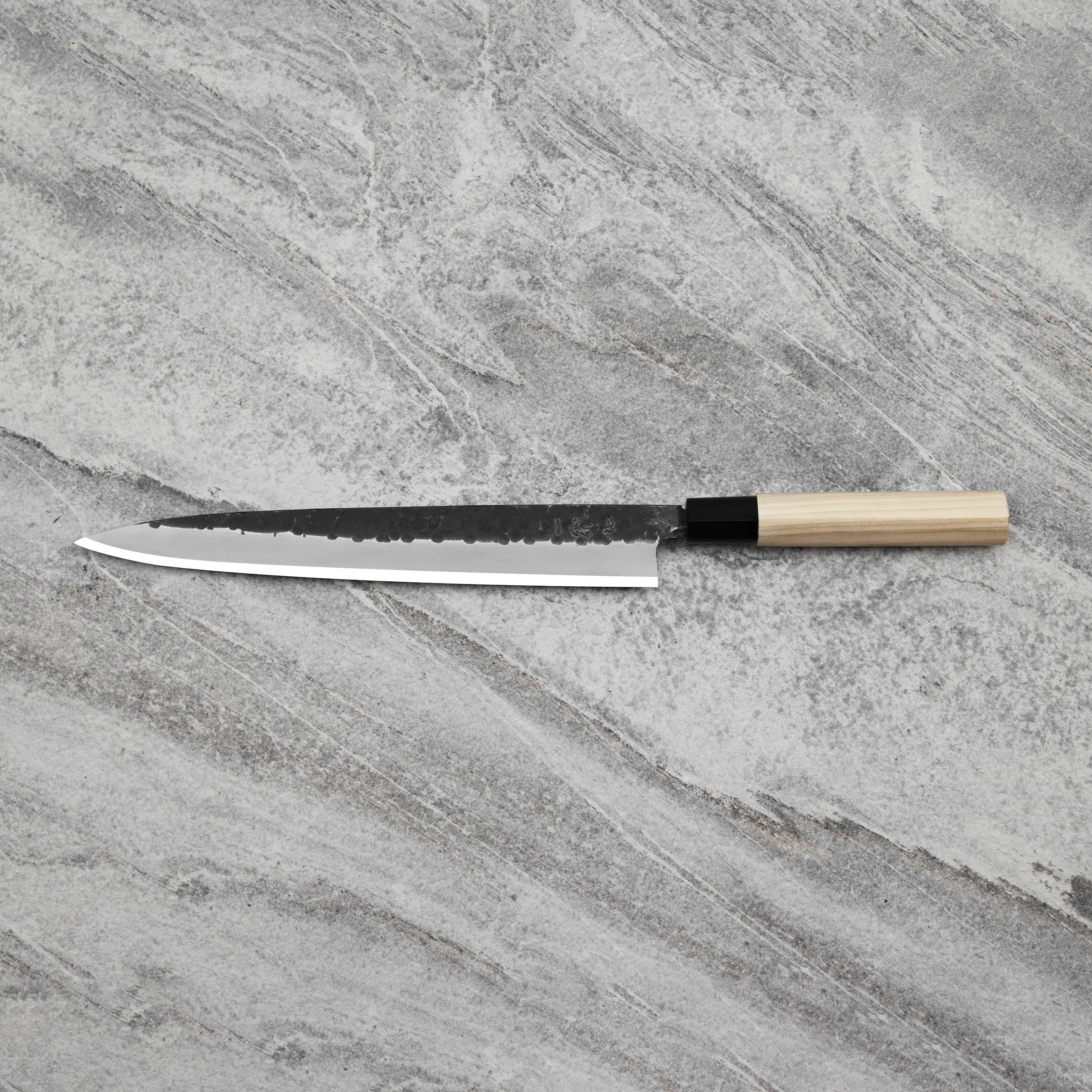 Nůž Yanagiba 27 cm Ittetsu Forge Black Shirogami