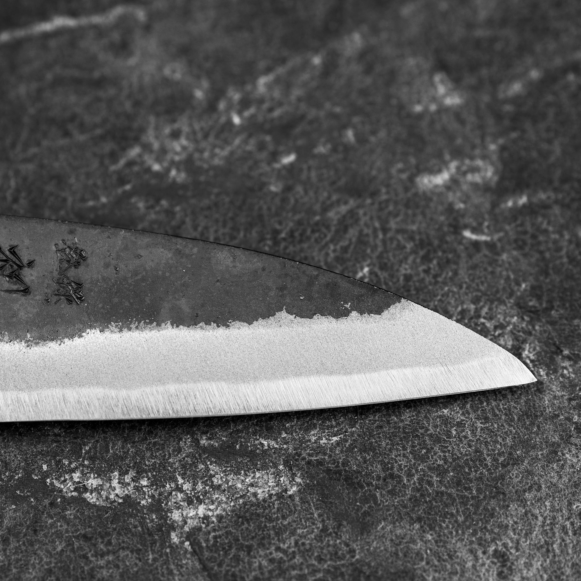 Paring 8 cm Hatsukokoro Sumi Kurouchi Aogami