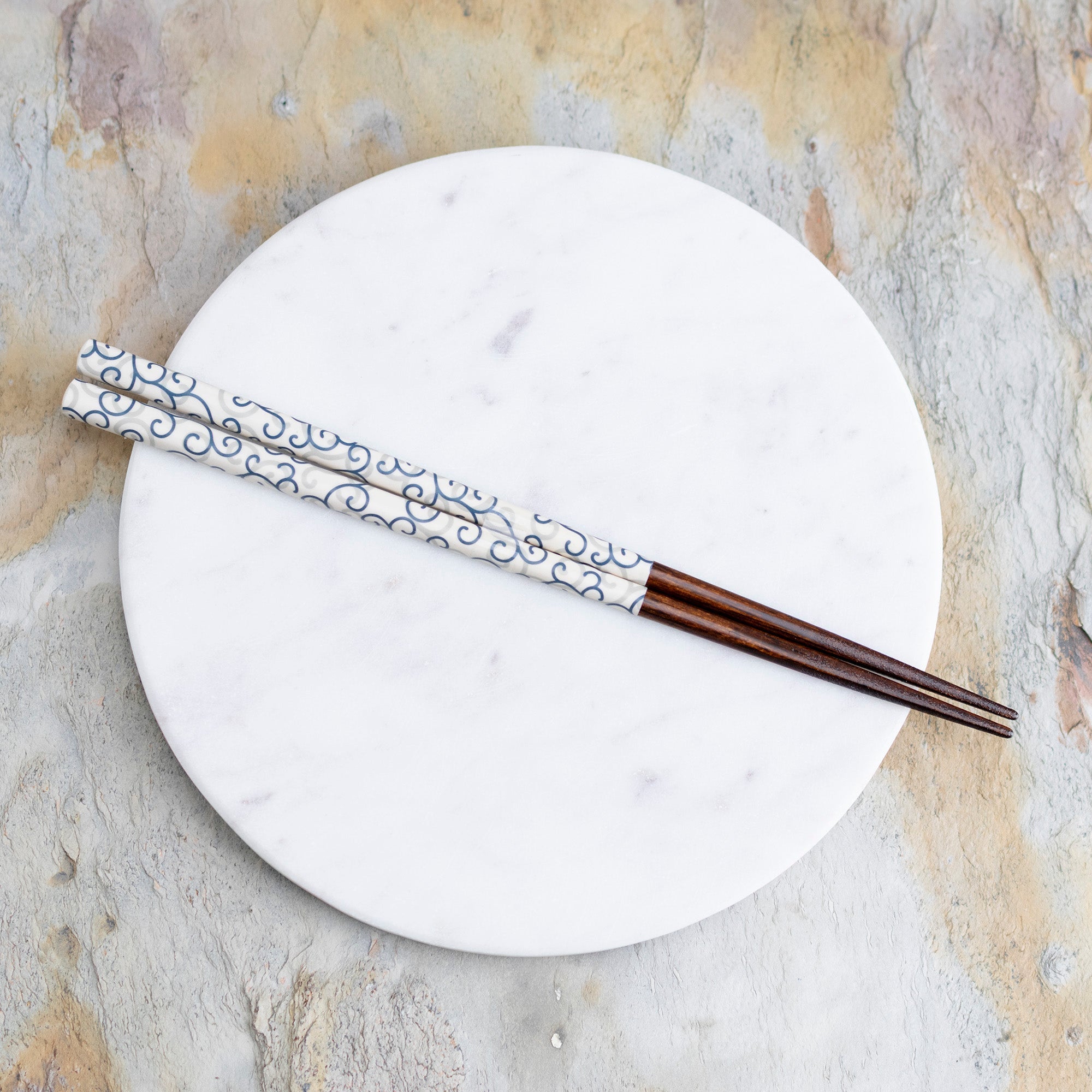 Japonské hůlky na sushi Kawai - Karakusa White