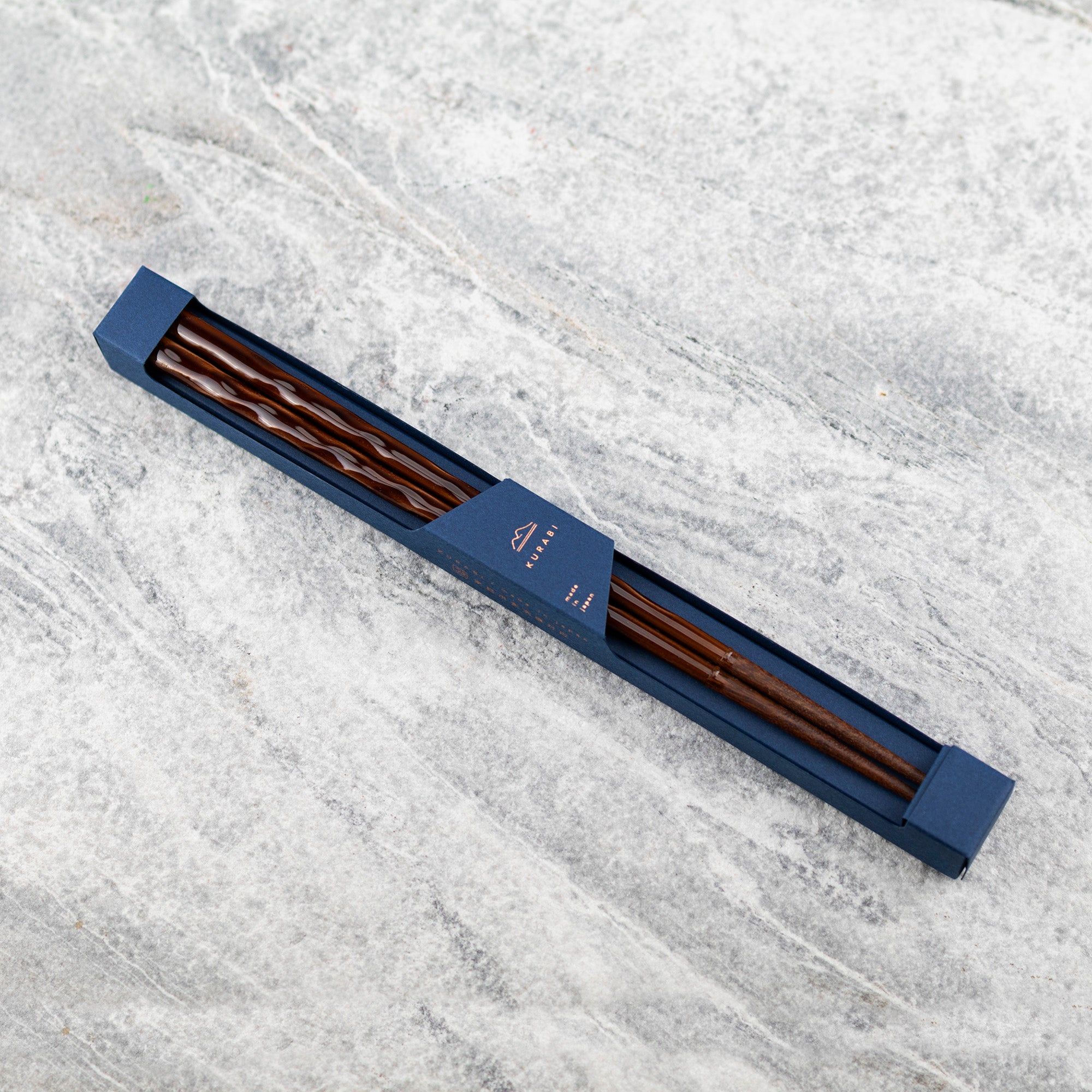 Japonské hůlky na sushi Kawai - hnědé Kurabi