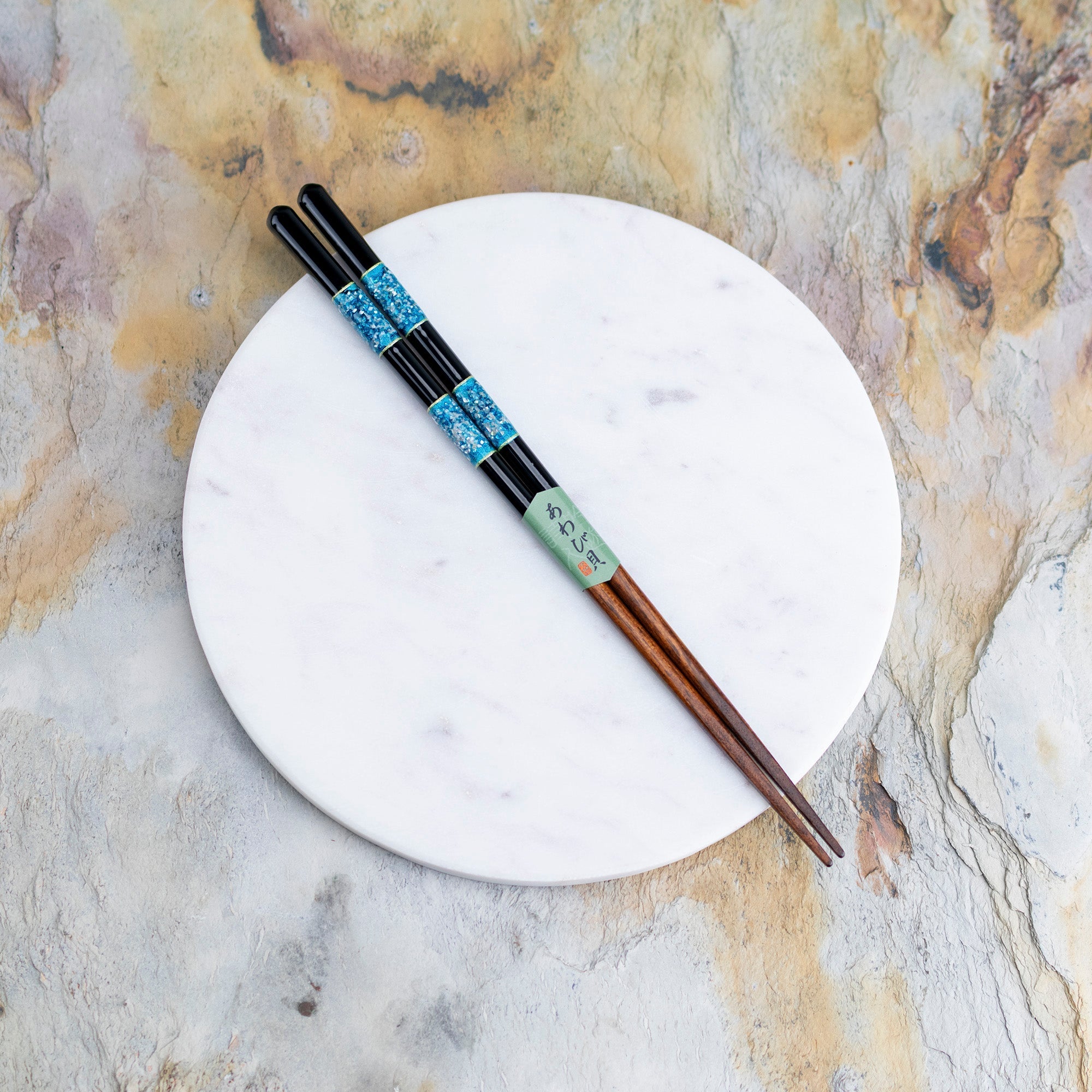 Japonské hůlky na sushi Kawai - Urushiyaohime Black