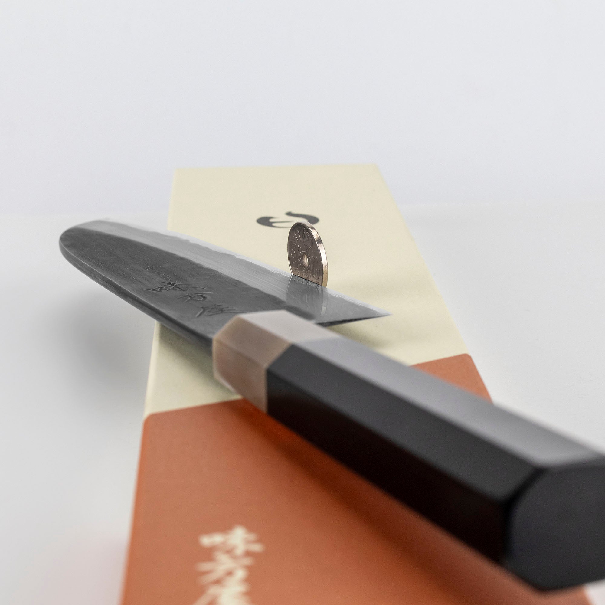 Nůž Santoku 17 cm Mutsumi Hinoura Shirogami