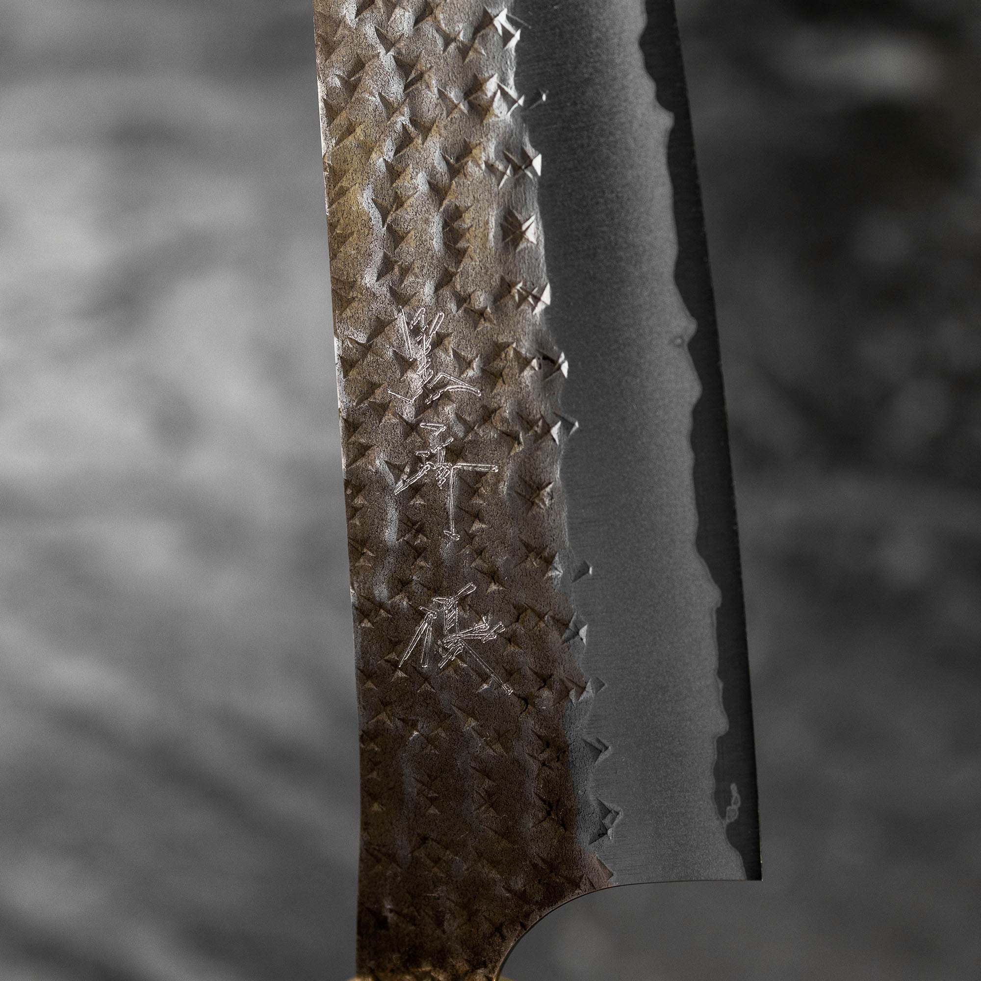Nůž Santoku 17 cm Yu Kurosaki Kokusen Brass Aogami Super/SS