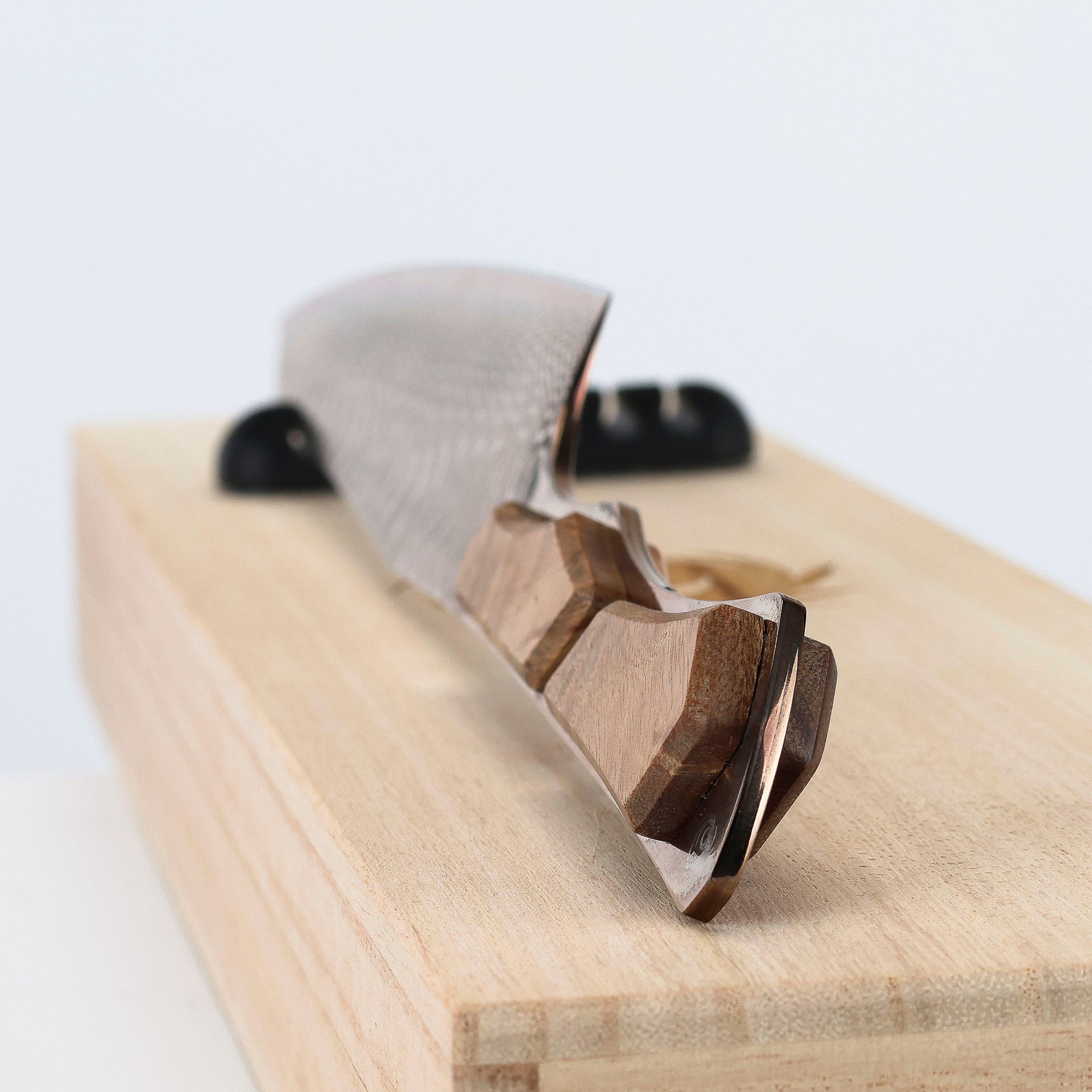 Nůž Santoku 18 cm Dew Hara Saku