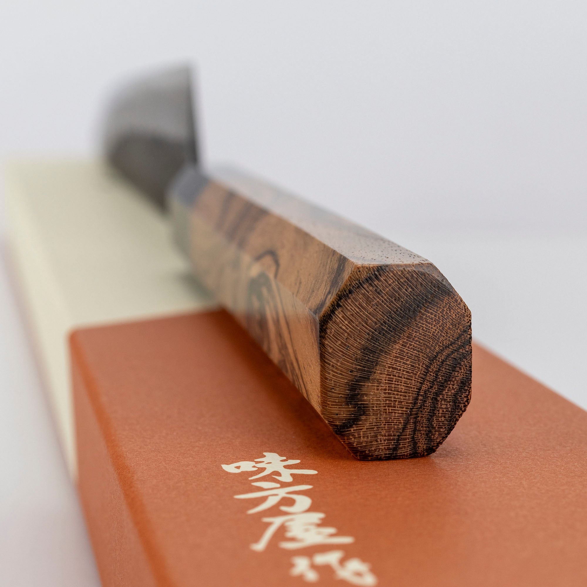 Nůž Sujihiki 24 cm Mutsumi Hinoura Nashiji Shirogami