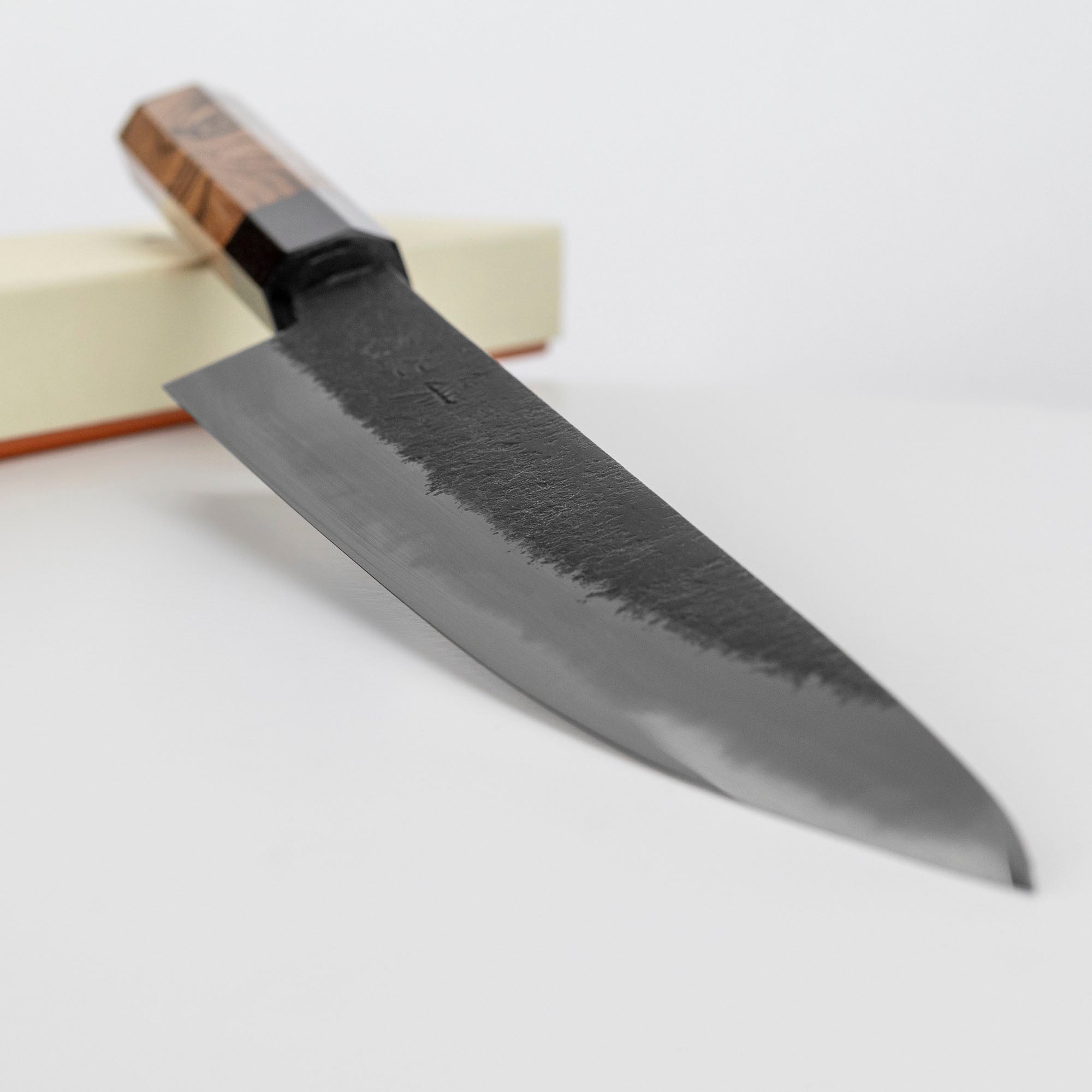 Nůž Sujihiki 24 cm Mutsumi Hinoura Nashiji Shirogami