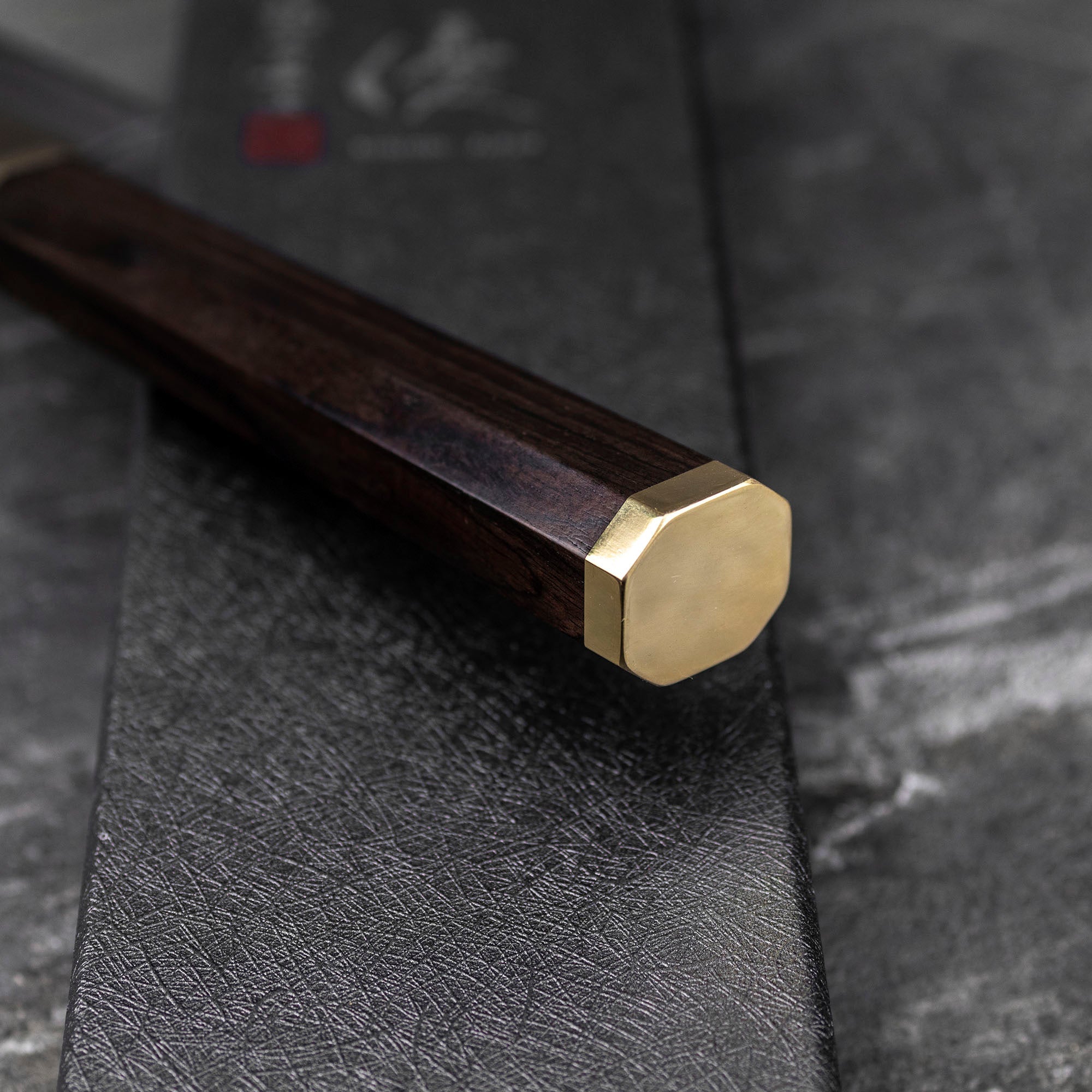 Nůž Sujihiki 27 cm Yu Kurosaki Kokusen Brass Aogami Super/SS