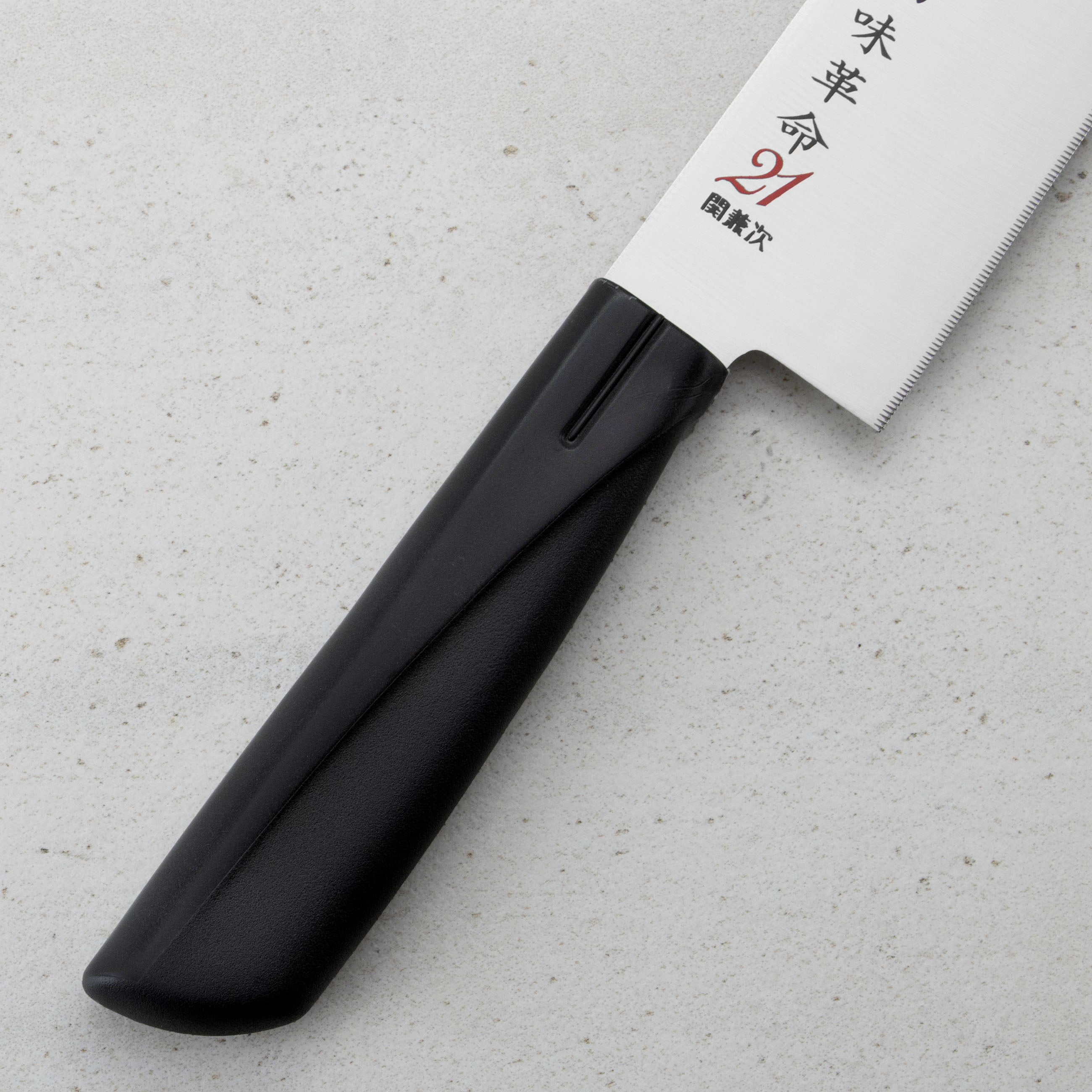 Nůž Santoku 16,5 cm Seki Kanetsugu Revolution-21 AUS-8